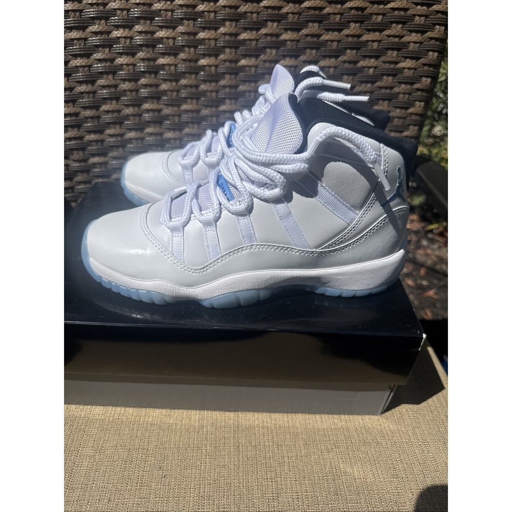 Jordan Air Jordan 11 high Size 6.5 ORIGINAL BOX - Picture 3 of 8